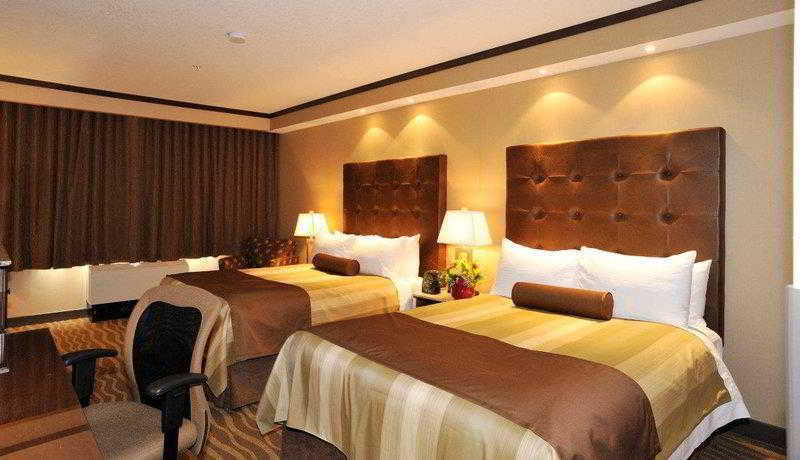 Best Western Premier Denham Inn & Suites Leduc Chambre photo