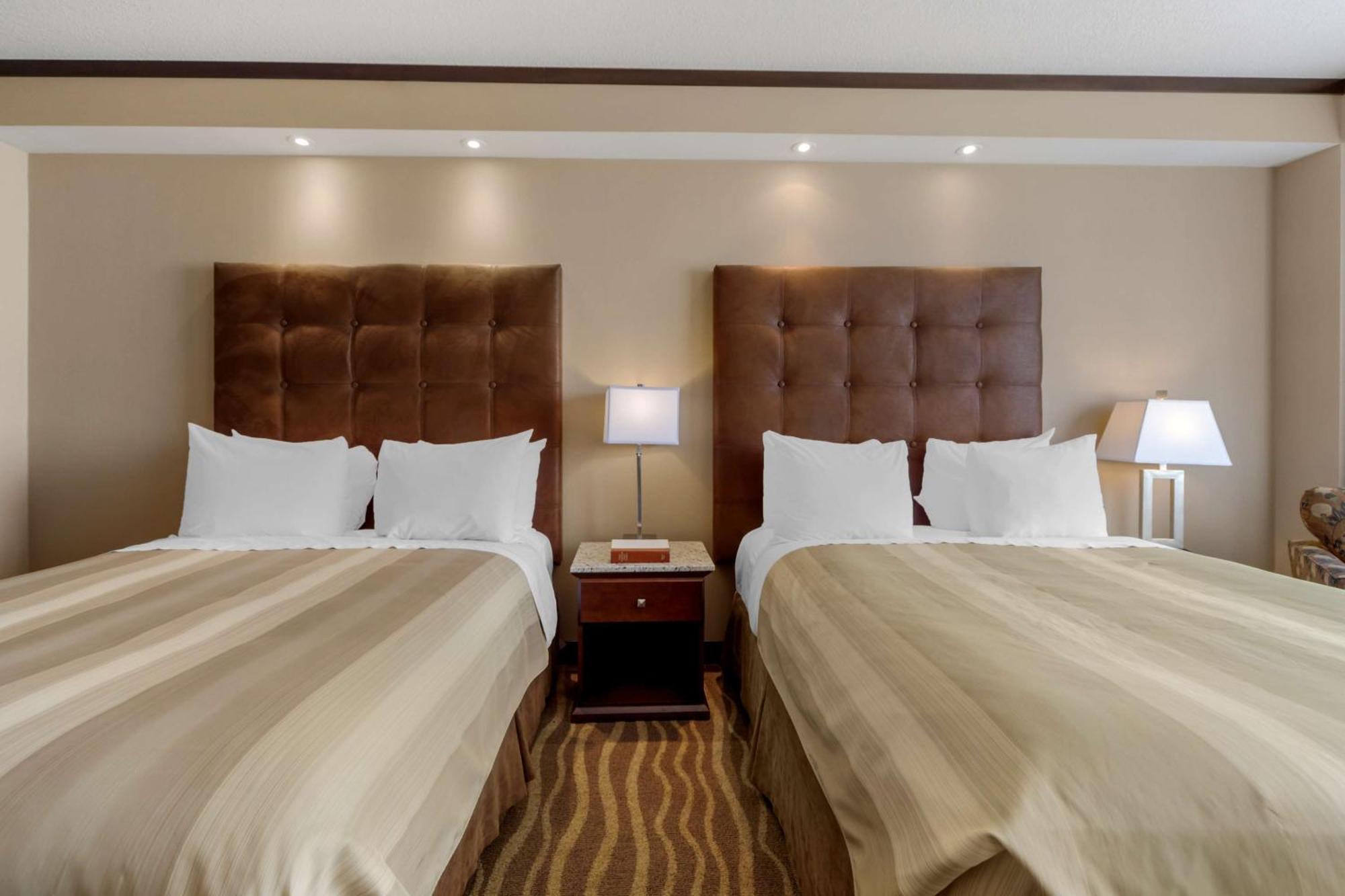 Best Western Premier Denham Inn & Suites Leduc Extérieur photo