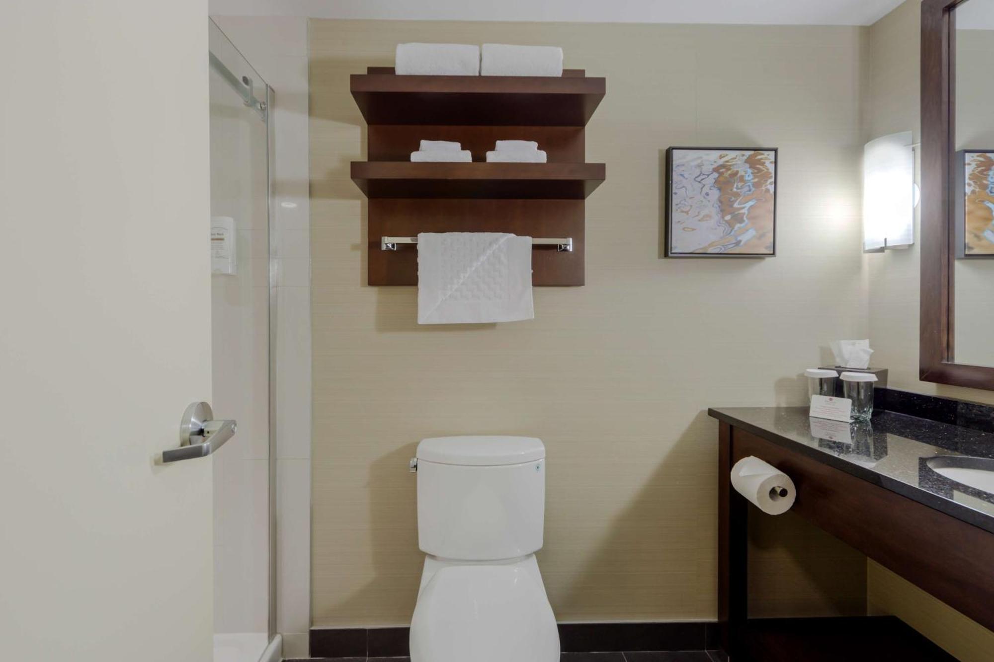 Best Western Premier Denham Inn & Suites Leduc Extérieur photo