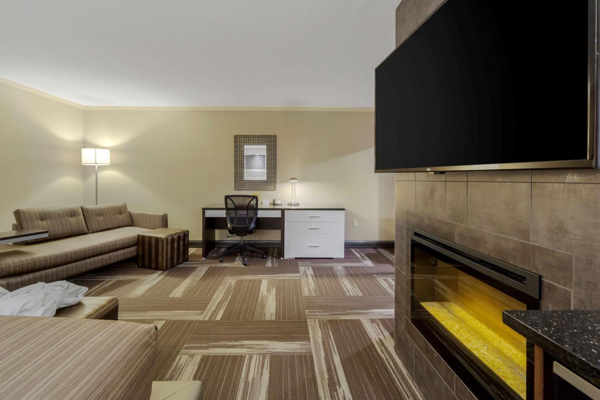 Best Western Premier Denham Inn & Suites Leduc Extérieur photo