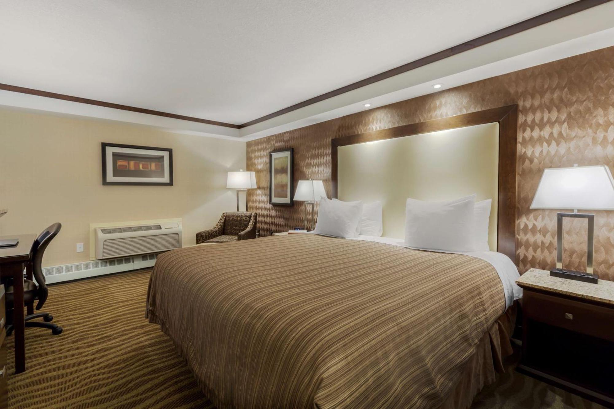 Best Western Premier Denham Inn & Suites Leduc Extérieur photo