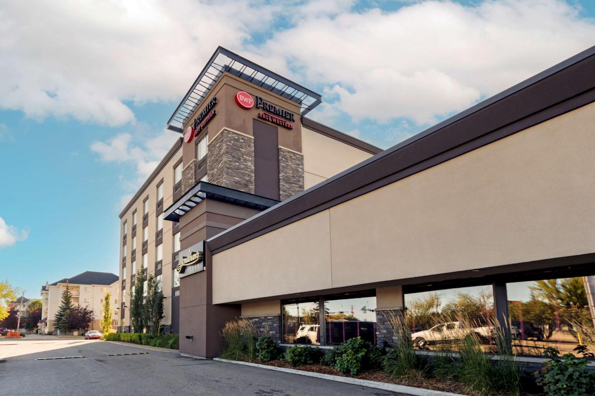 Best Western Premier Denham Inn & Suites Leduc Extérieur photo