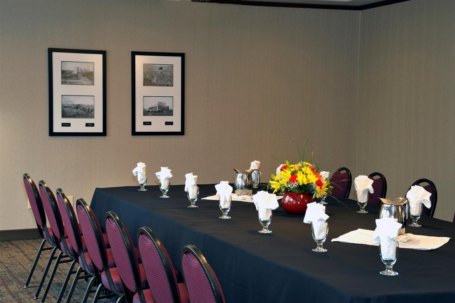 Best Western Premier Denham Inn & Suites Leduc Extérieur photo